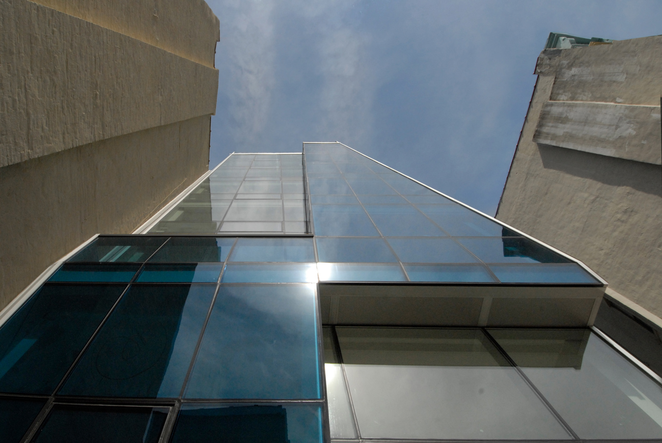 The Vidro, a new multifamily condo building on a small lot in Harlem New York City by Soluri Architecture